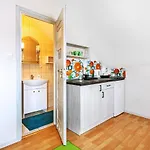 Goscinne Panda Homestay Karwia